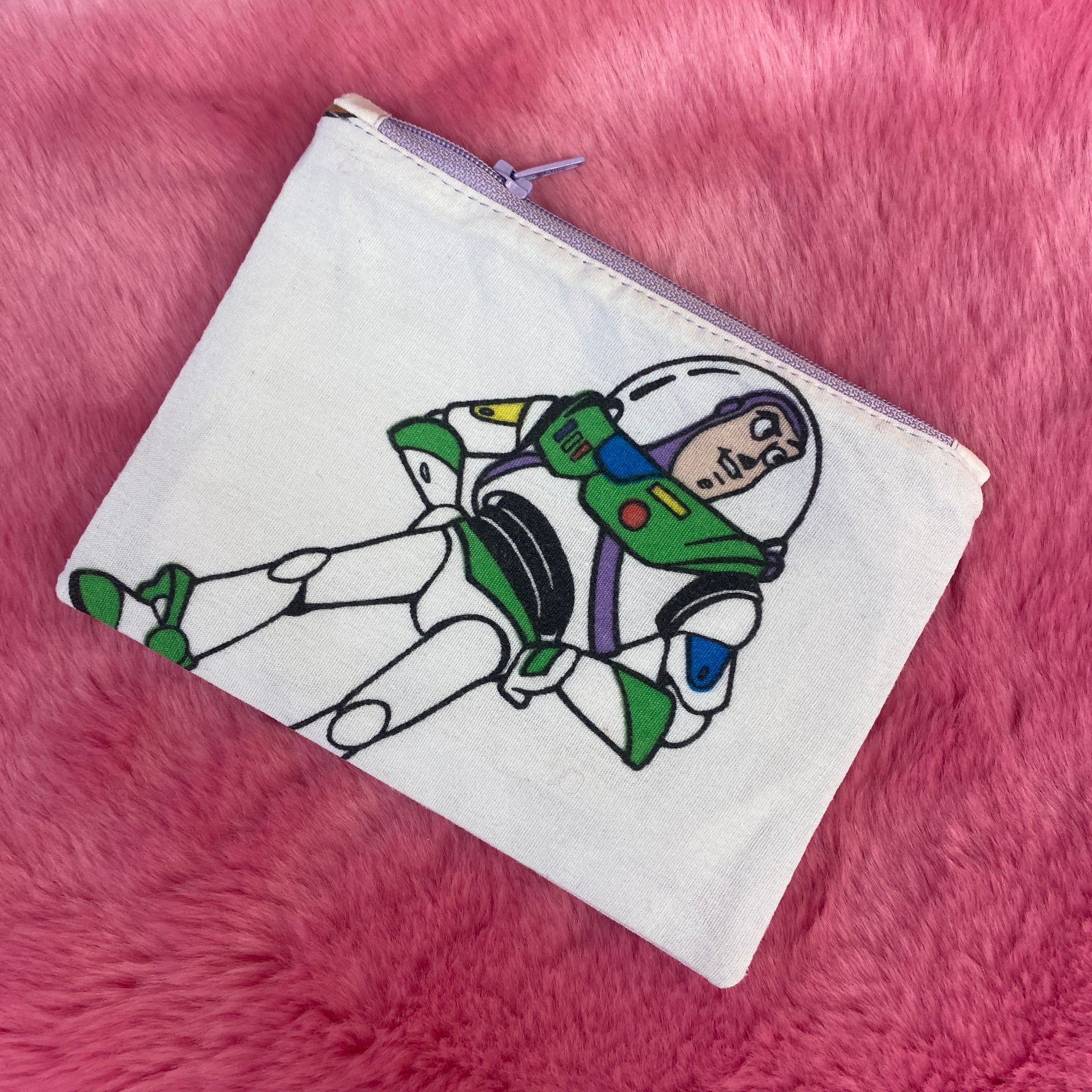 Zipper purse made from duvet covers